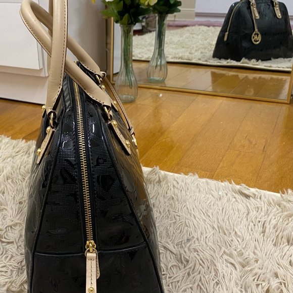 Michael Kors Shiny Black Monogram Satchel Bag - Picture 2 of 14